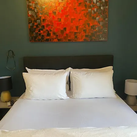 By Florin Apartment *