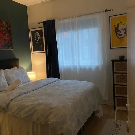 By Florin Apartamento *